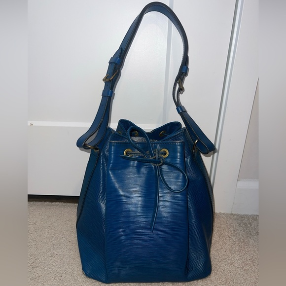 Vintage Louis Vuitton Blue Epi Bucket Bag - Picture 1 of 16